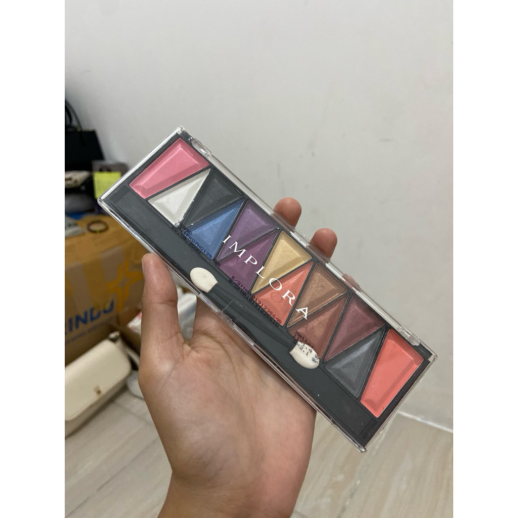 preloved eyeshadow implora