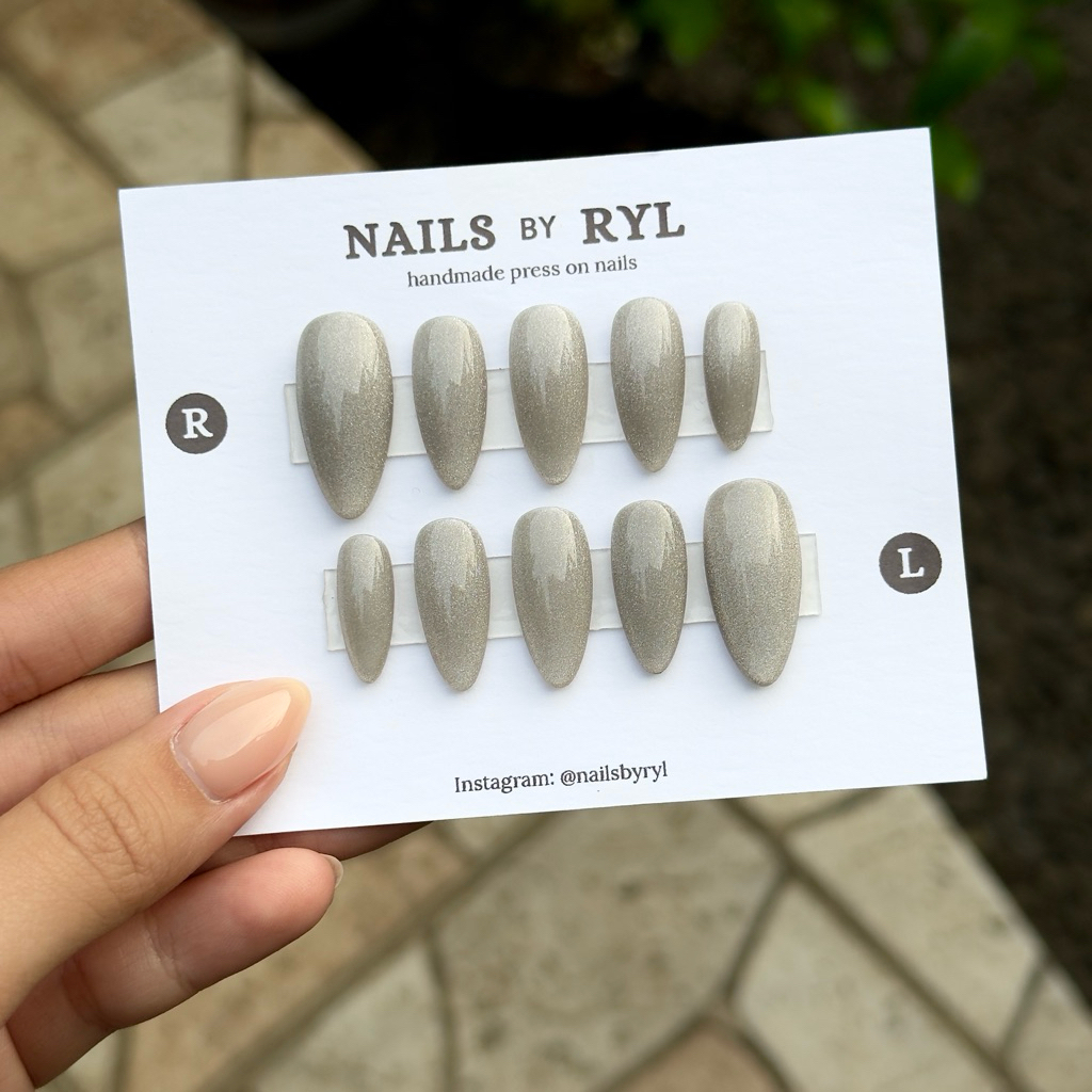 cat eye silver