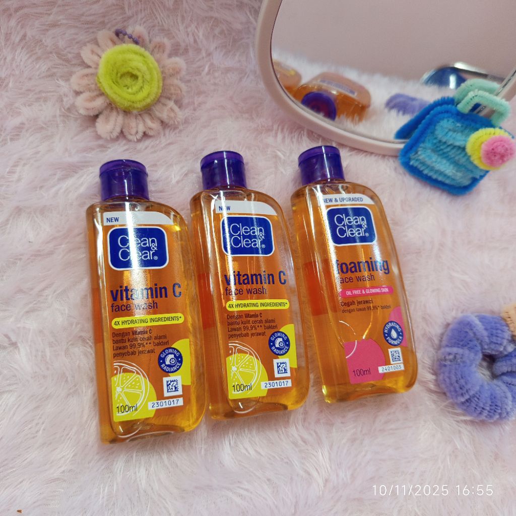 Clean&clear vitamin C face wash 100ml