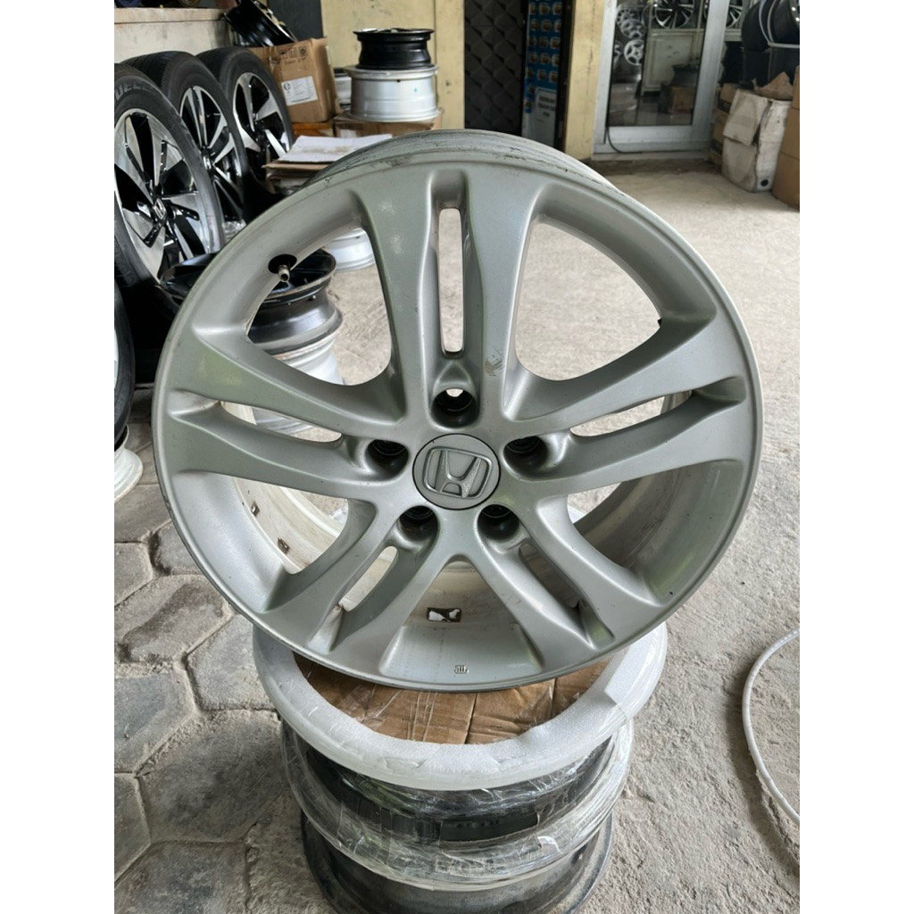 velg crv ring 17