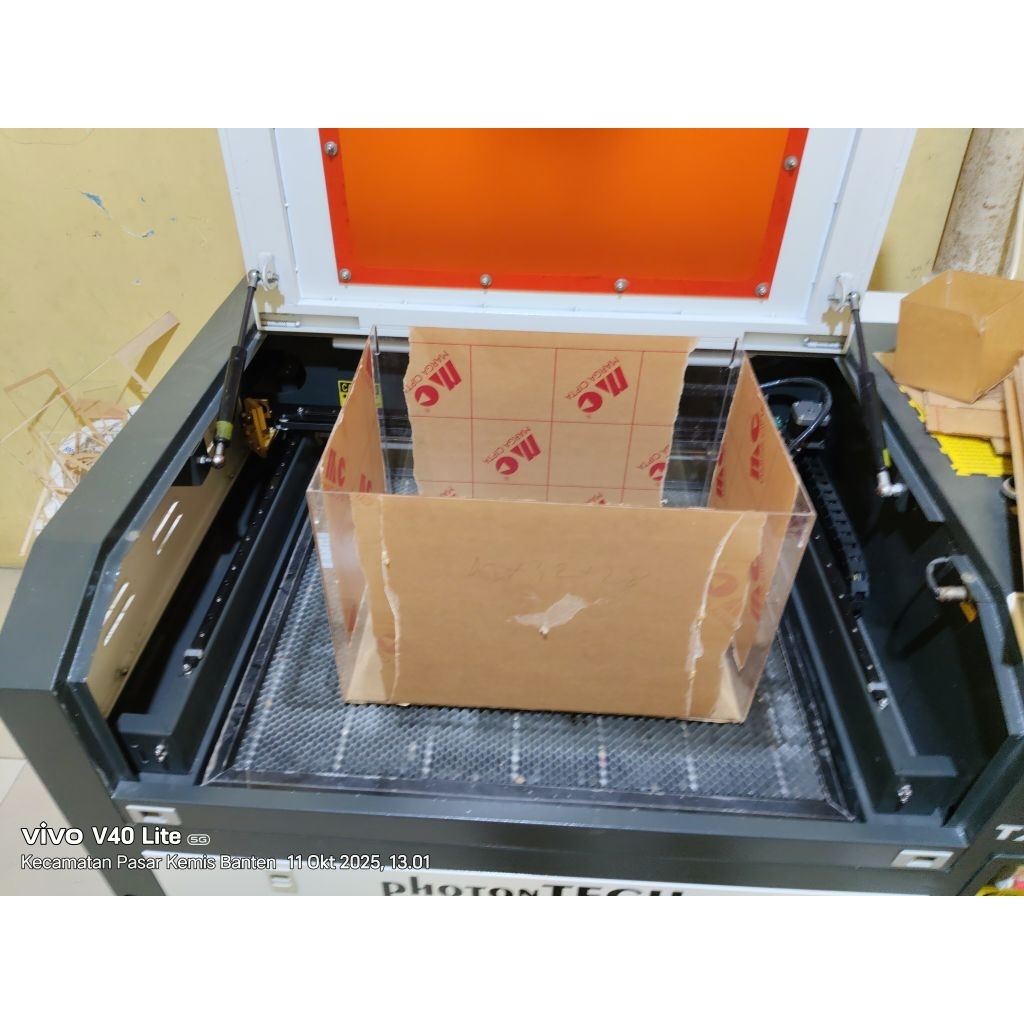 box akrilik 1pcs