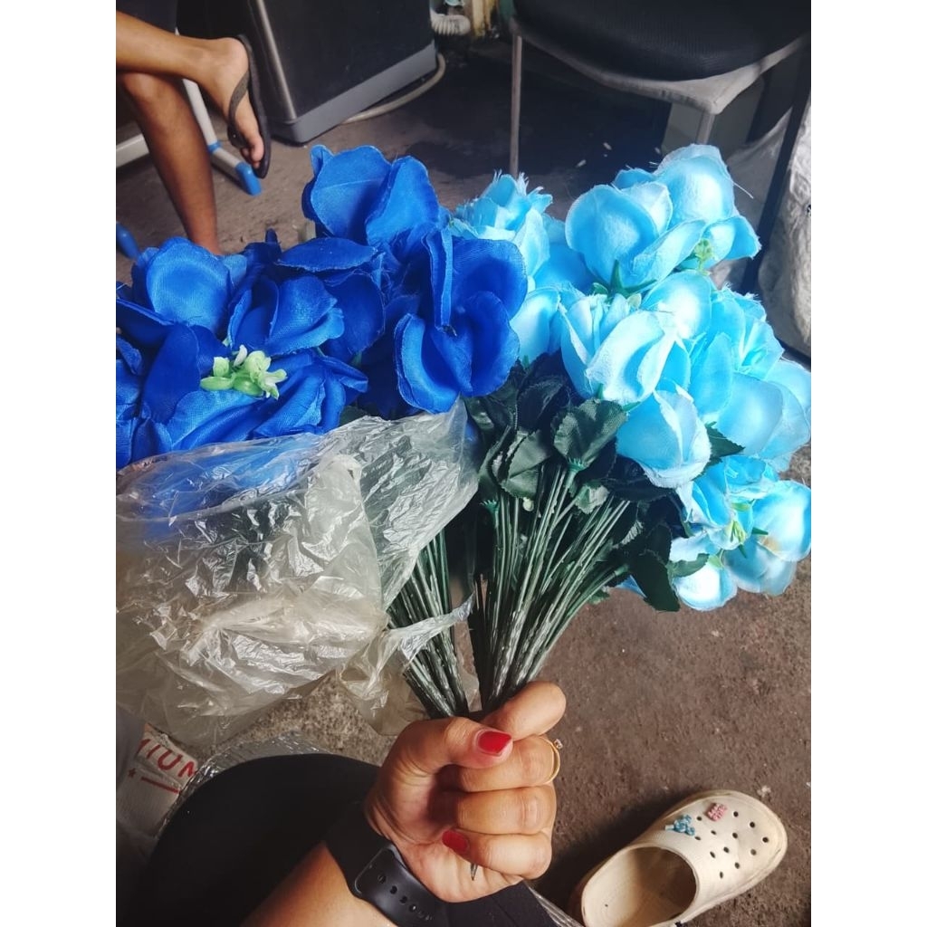 baju dan sepatu live