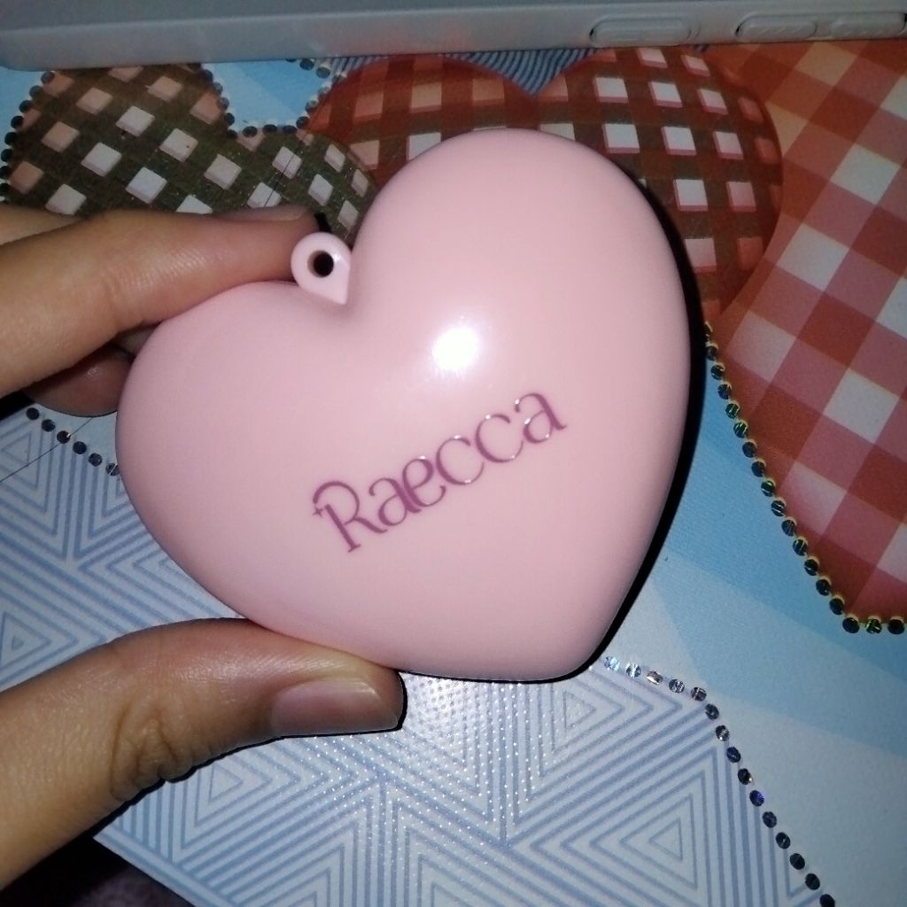 Preloved lip balm raecca