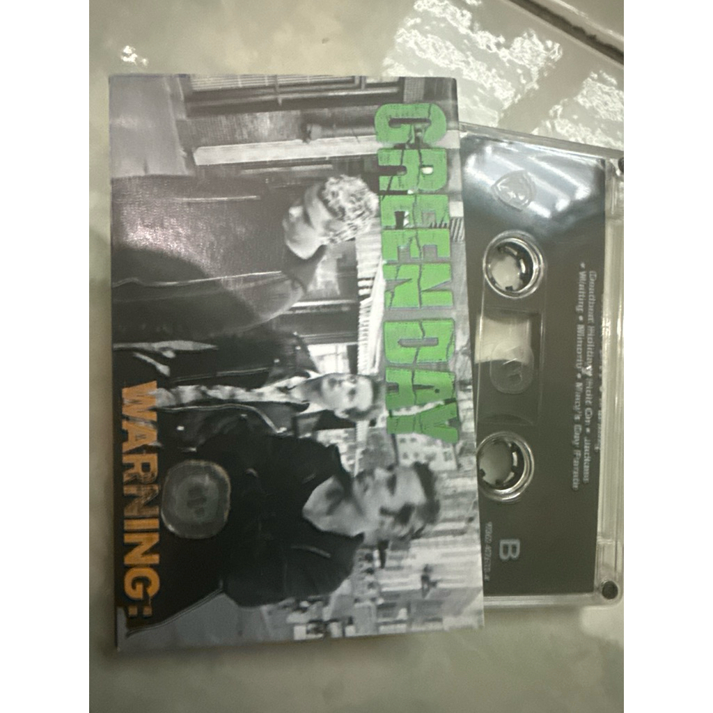 green day Warning