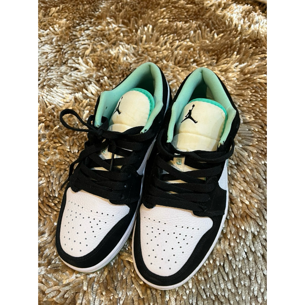 SNEAKER  AJ low. mirror quality. Preloved