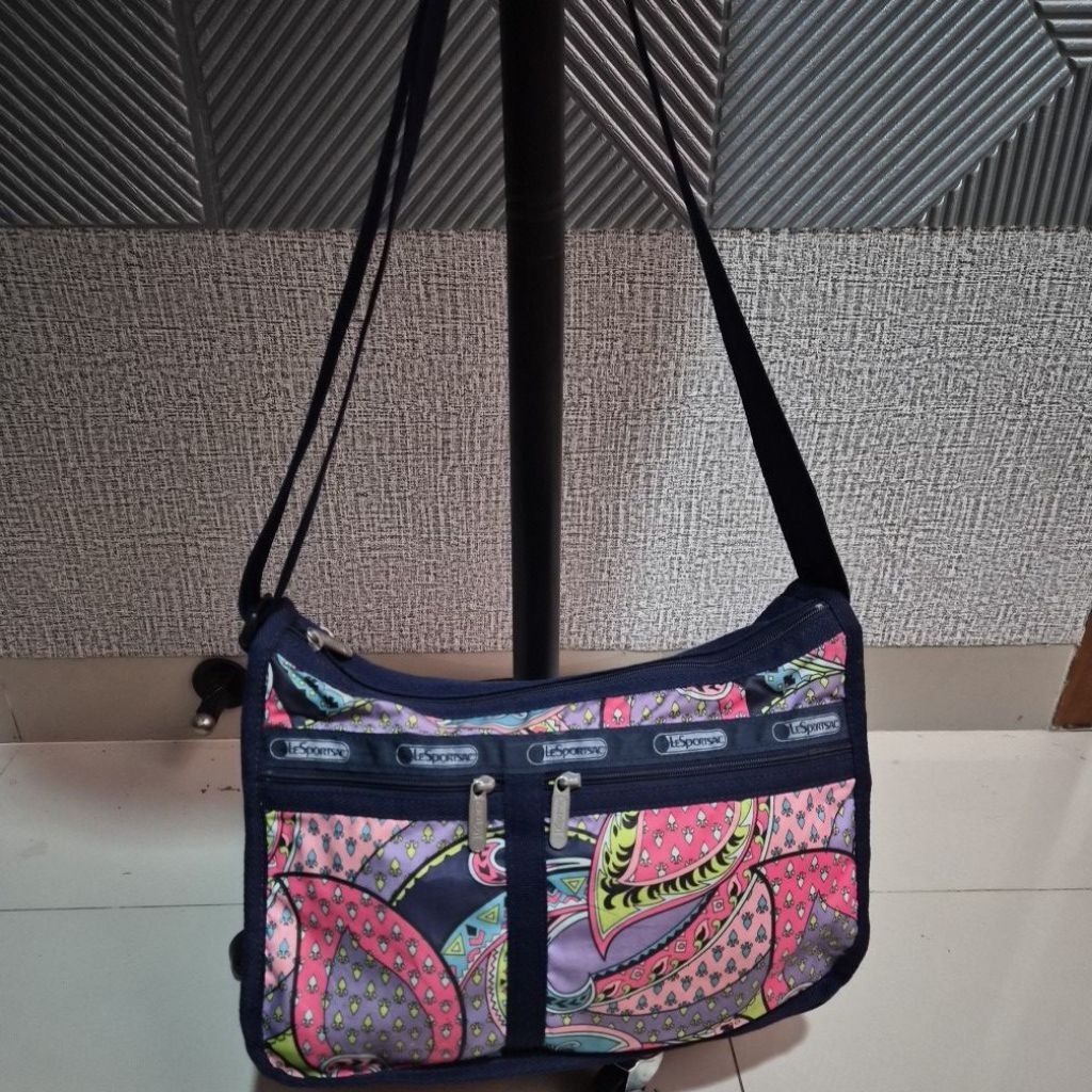 Tas santai