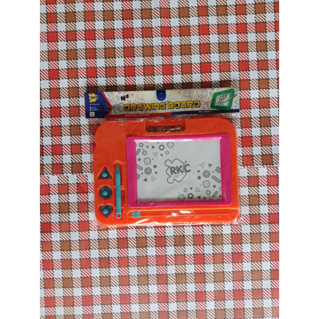 mainan papan tulis