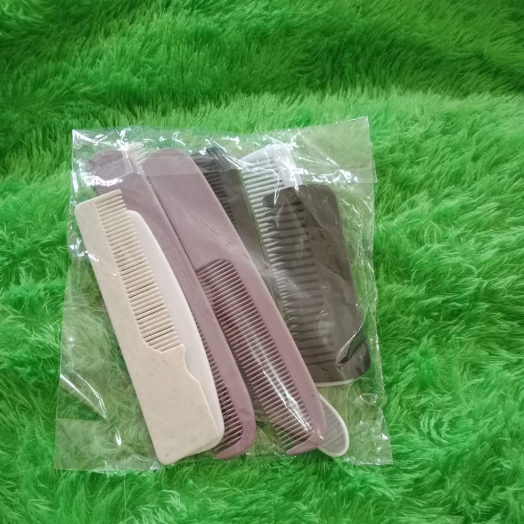 sisir plastik simple