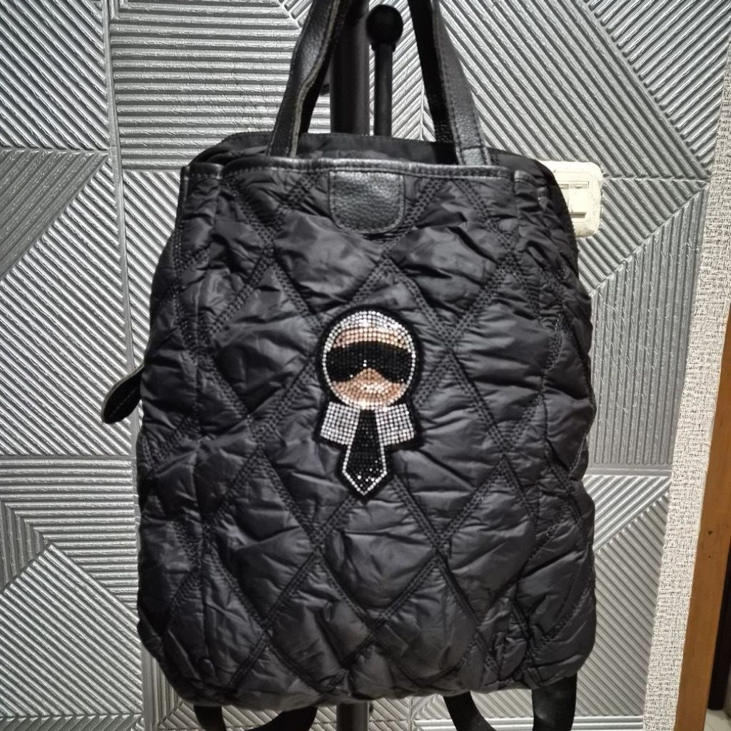 Tas ransel nilon wanita