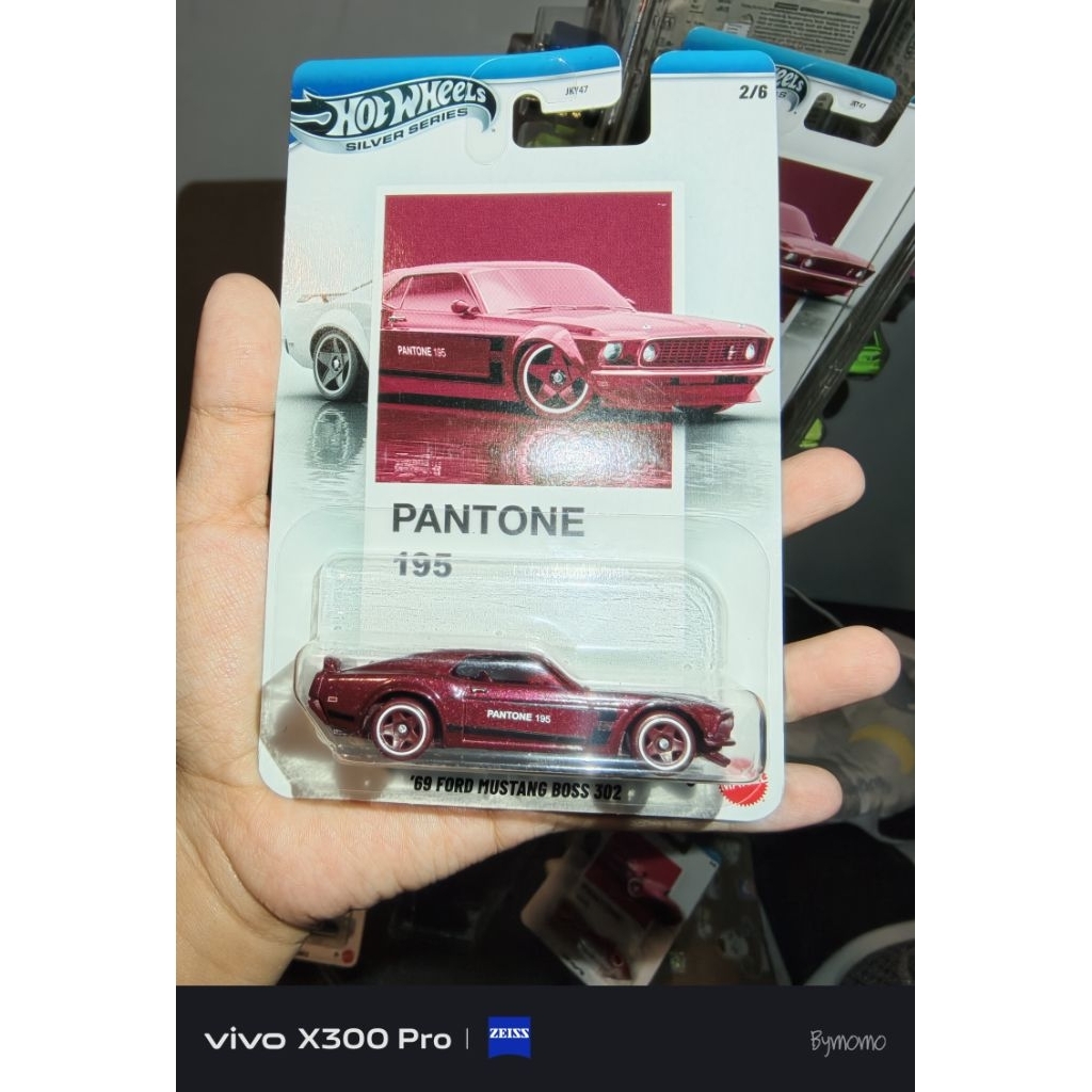 Hot Wheels SILVER SERIES PANTONE