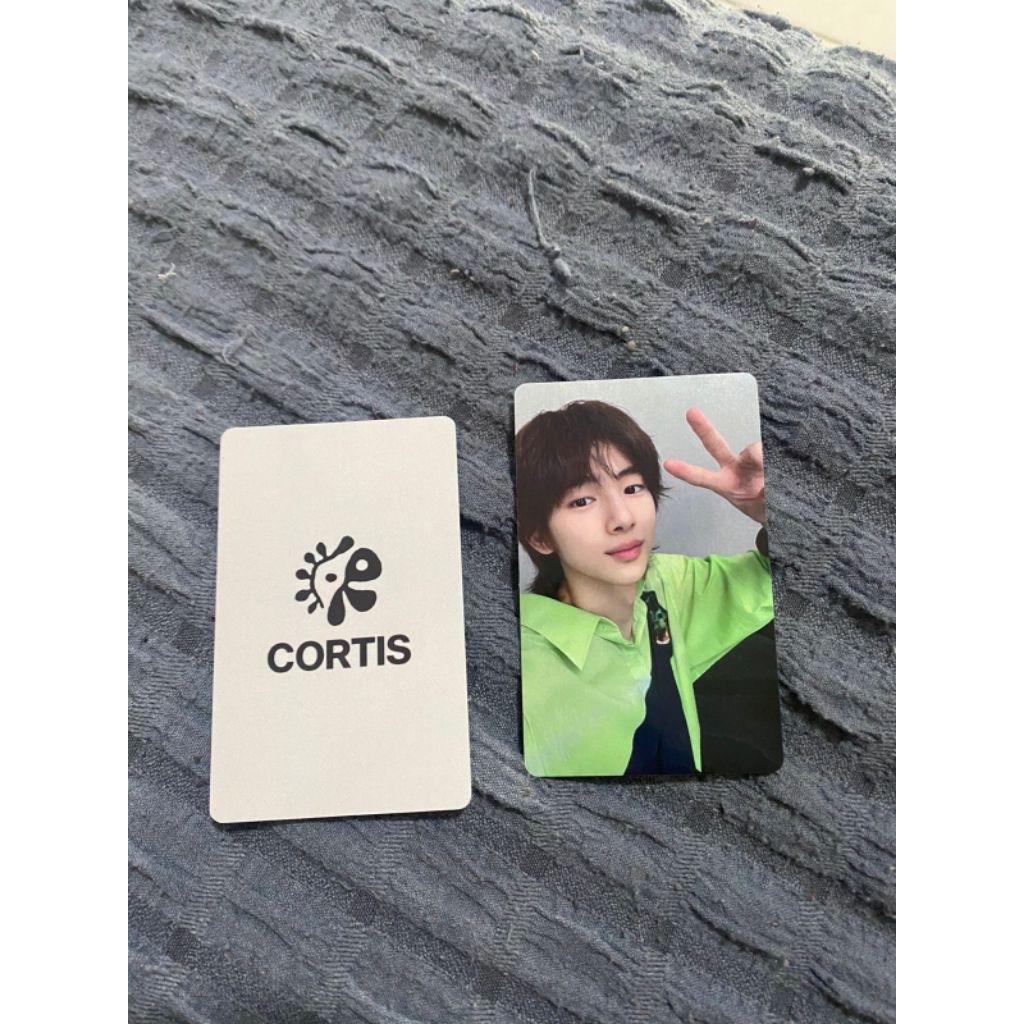Juhoon cortis random