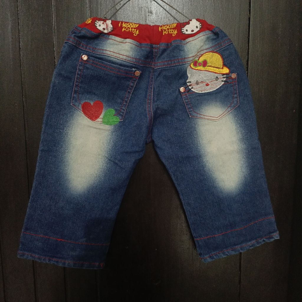 preload celana cewek anak Hello kitty like new