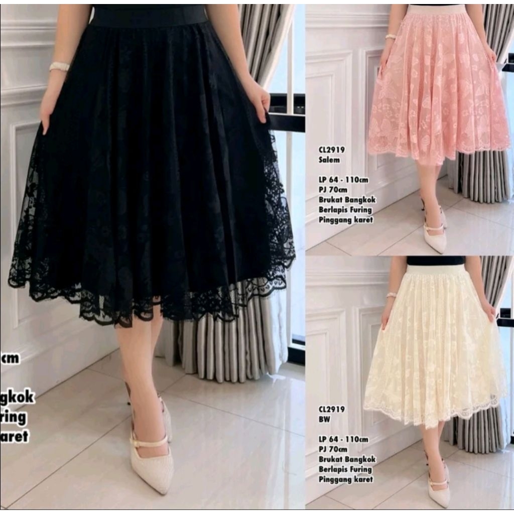 Rok Brukat import Pendek 113