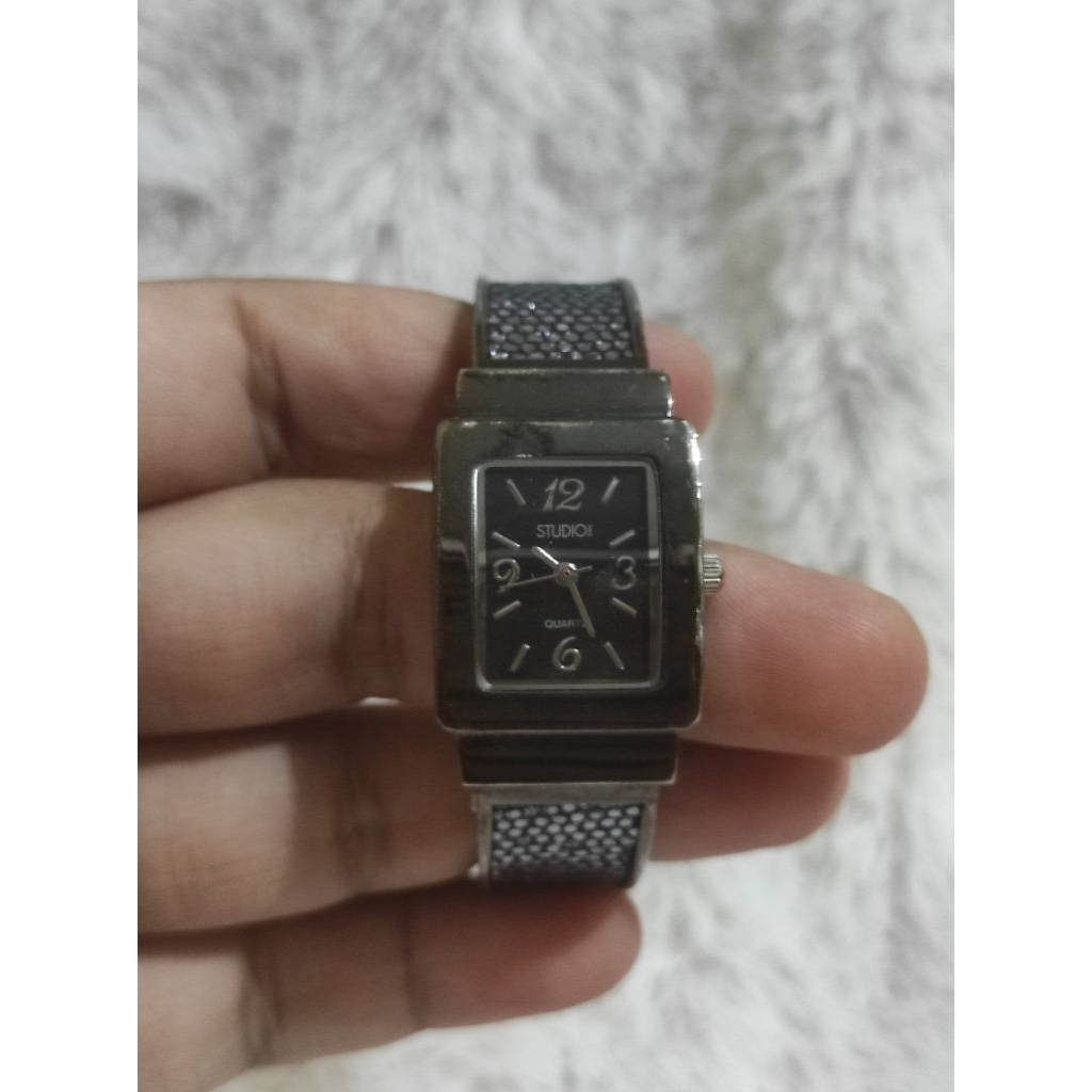Jam tanga second bangle unik