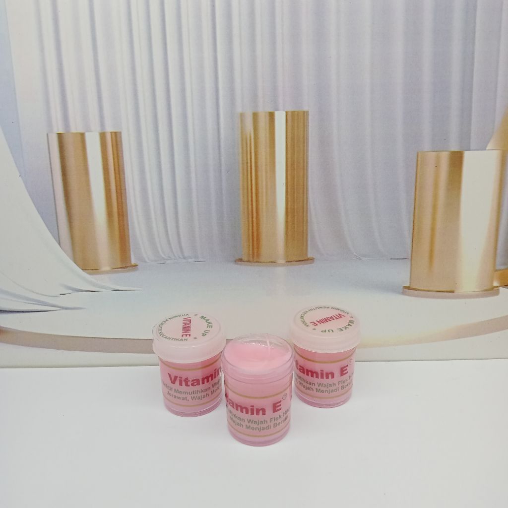 CREAM MAKE UP VITAMIN E ORIGINAL 3PCS