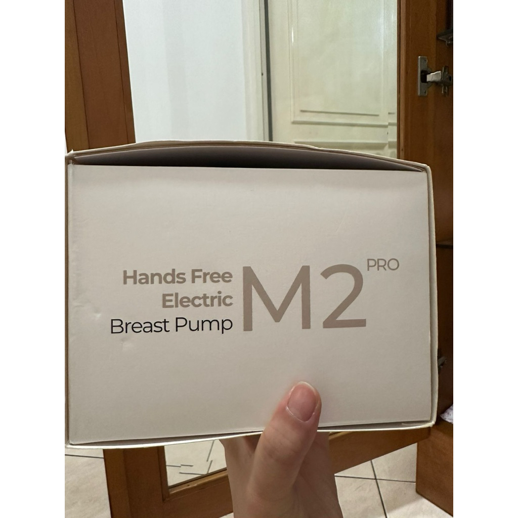 Pre-Loved Pompa Asi Mooimom M2