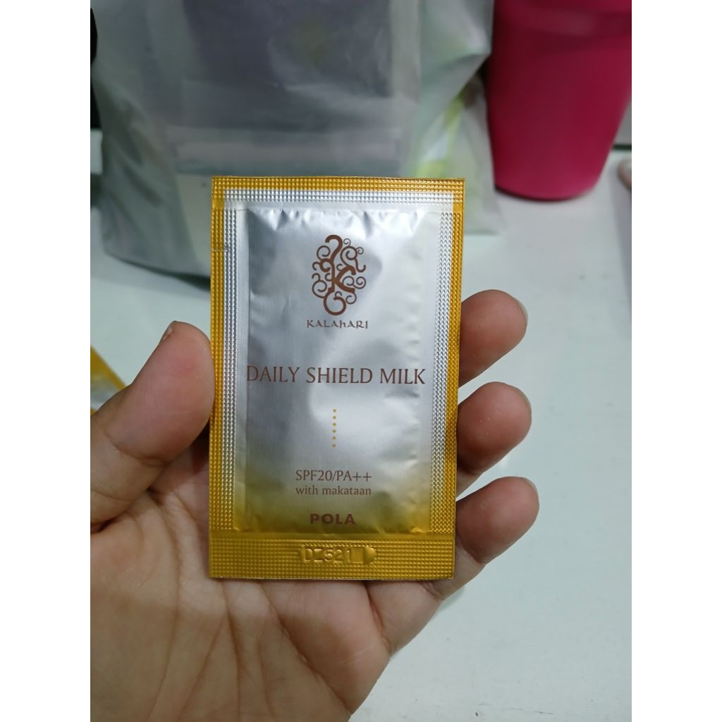 SAMPLE KALAHARI daily shield milk