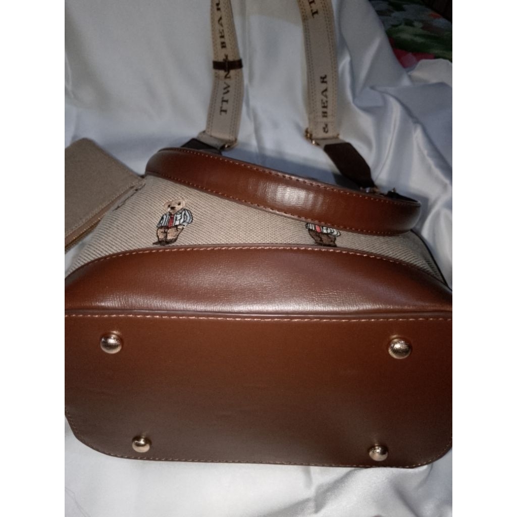 Twin Bear Bucket Bag