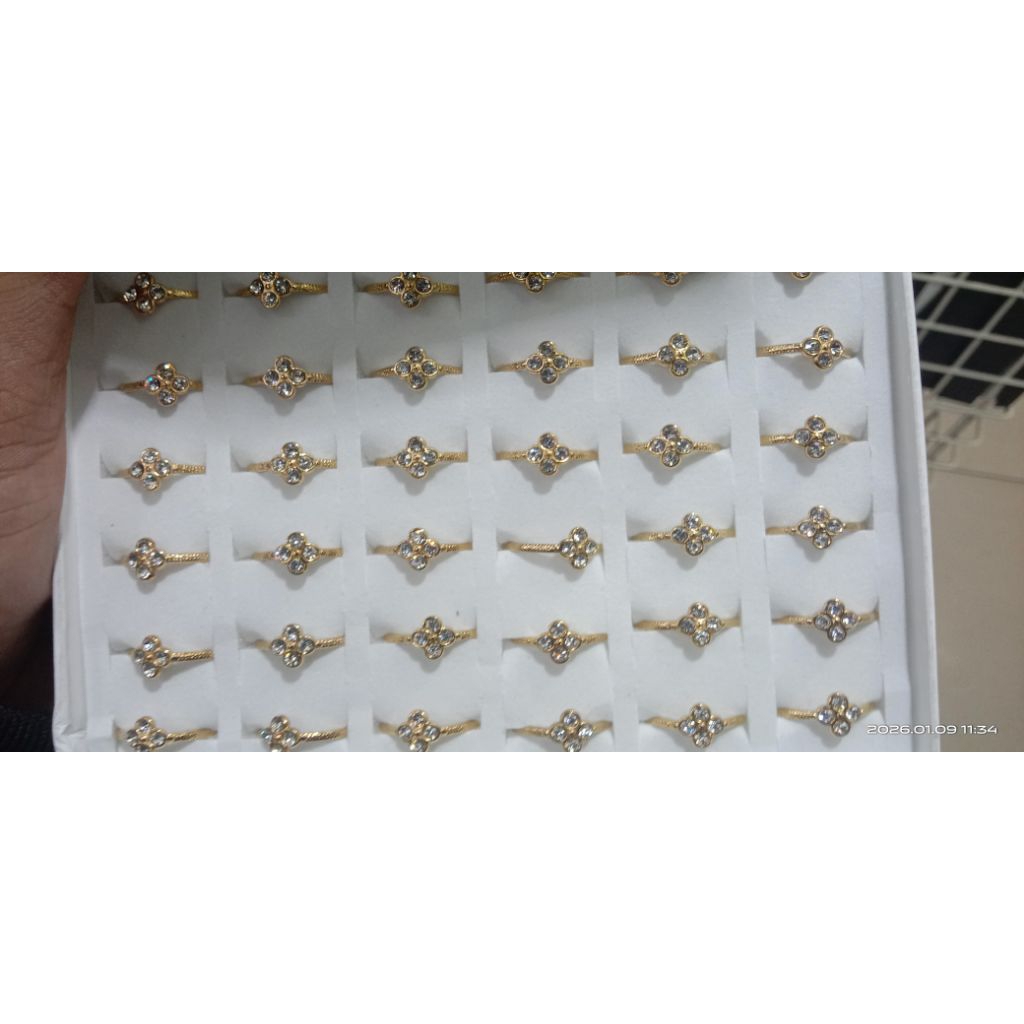 Grosir!!cincin titanium stel terbaru model bunga segi code ce369/4 isi 36pc