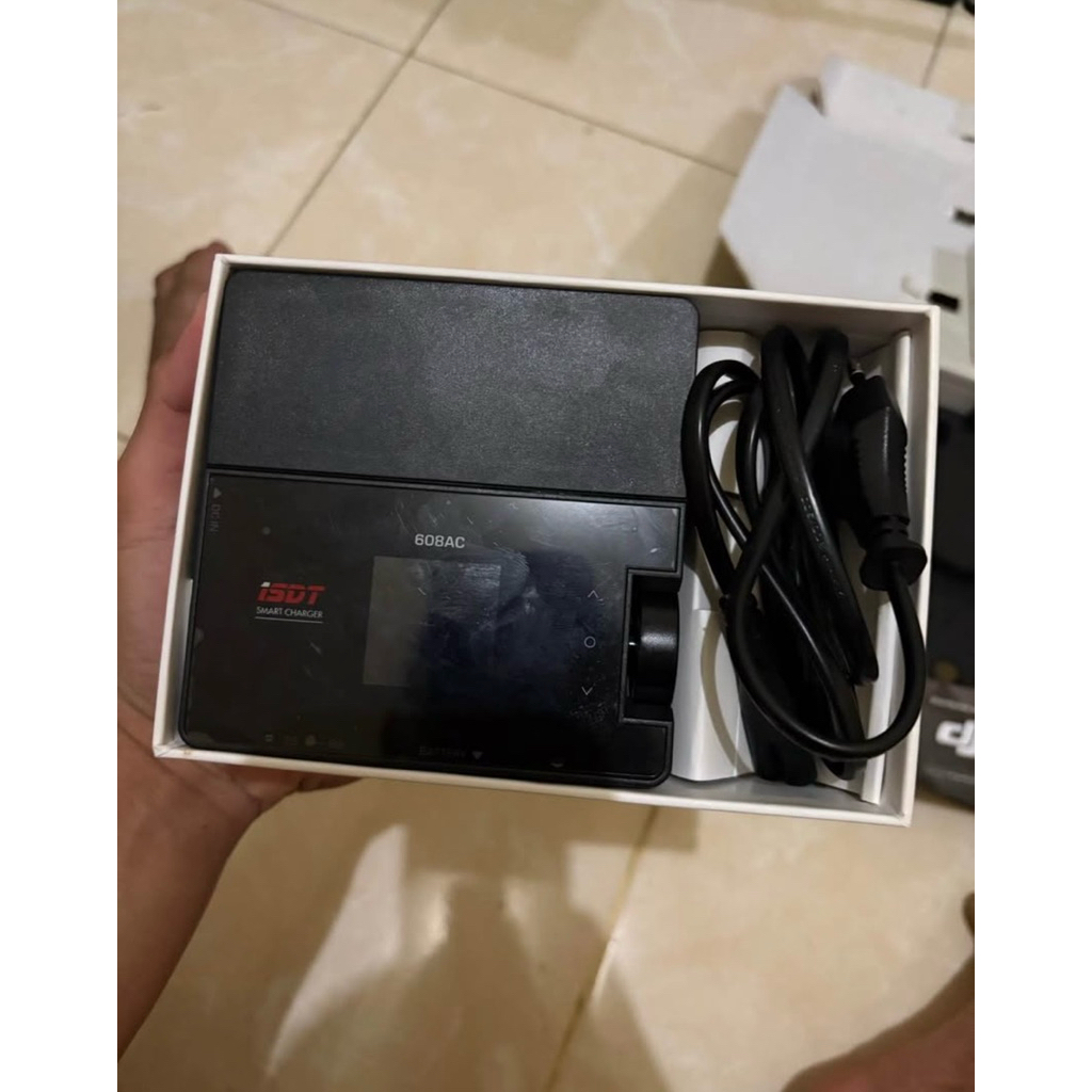 Charge isdt 608AC