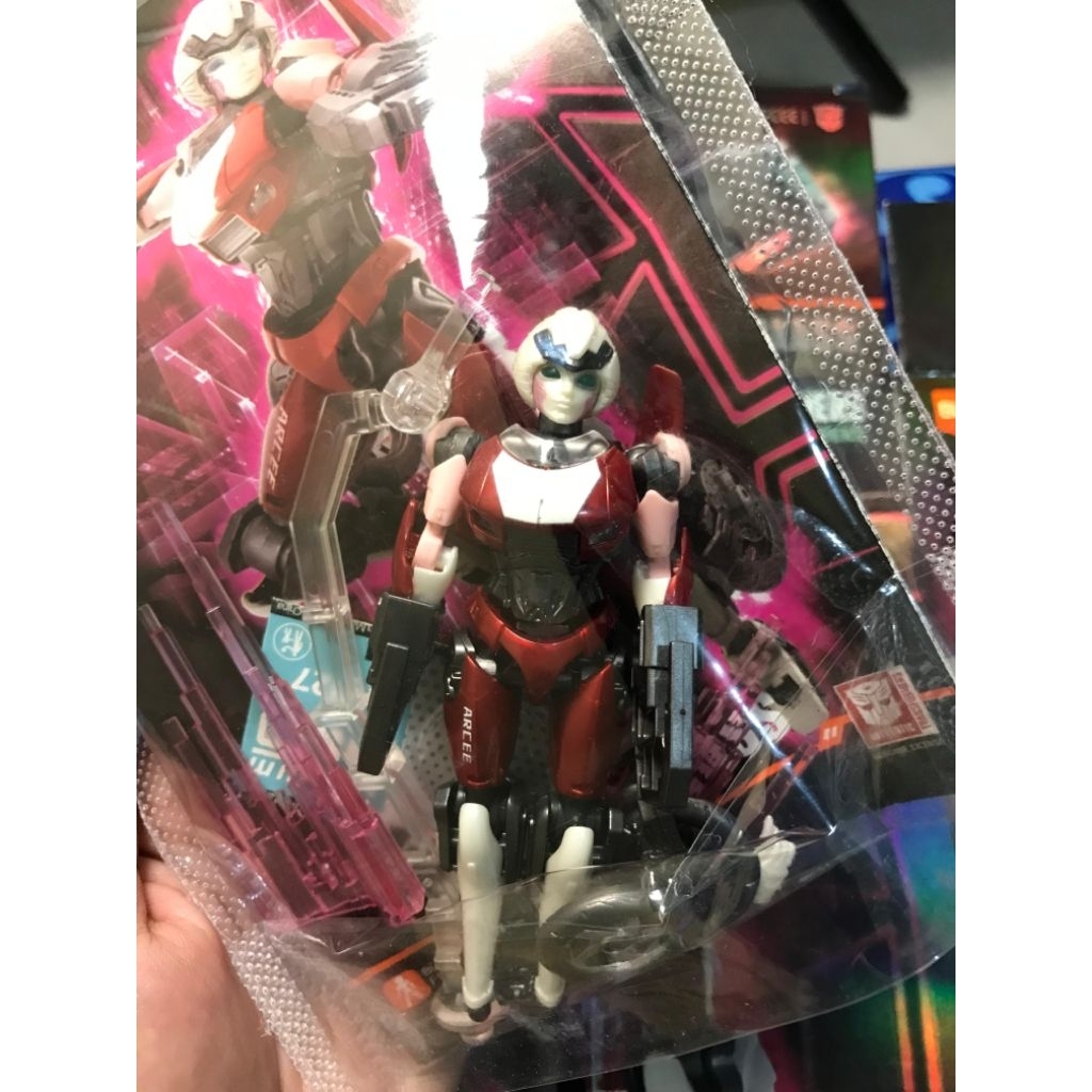 Transformers Arcee ROTB | Model Kit Action Figure Koleksi
