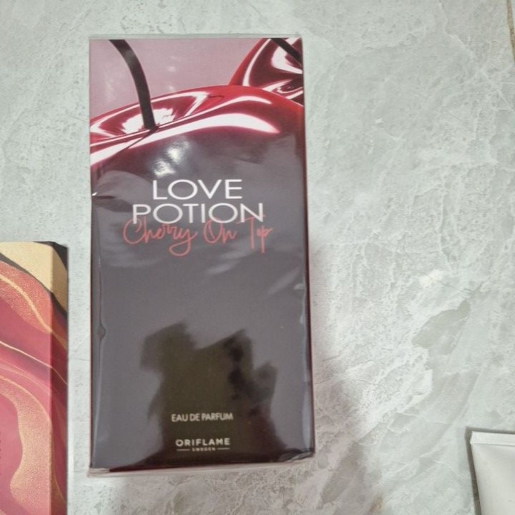love potion cherry on top edp
