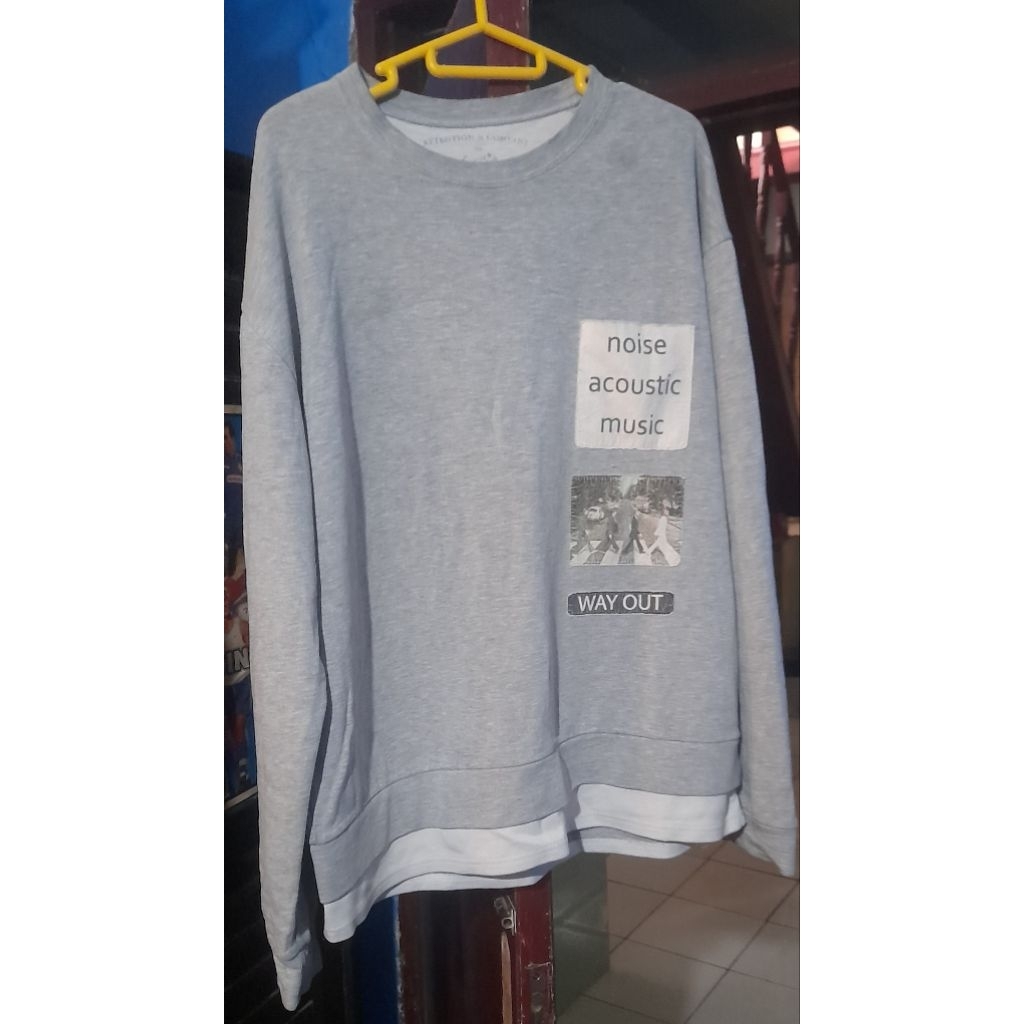Preloved Sweater Kantong 1