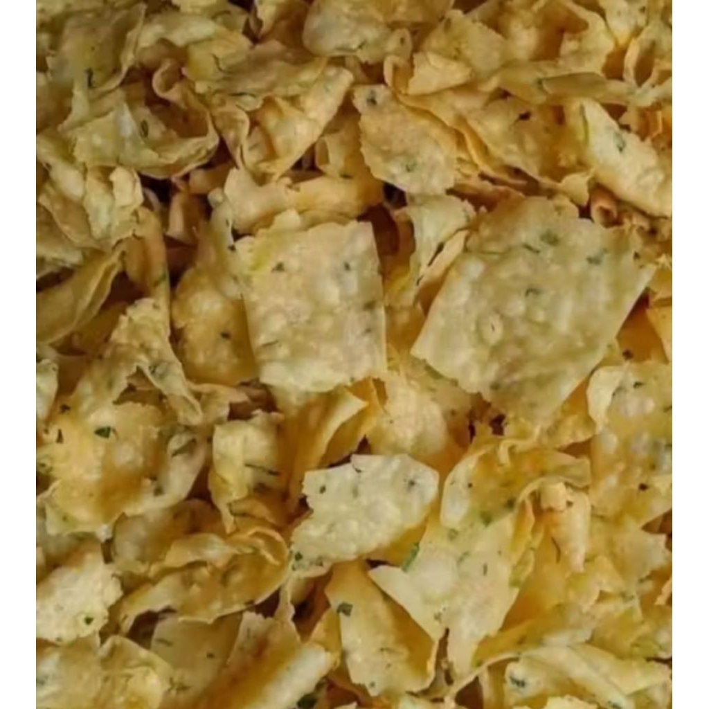 Kue pangsit / keripik bawang