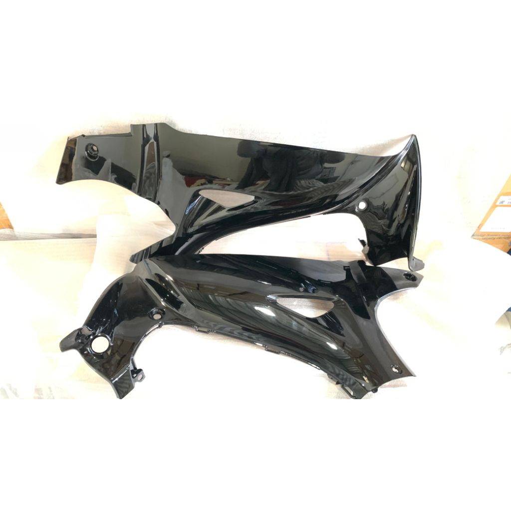 legshield dalam karisma x/ karisma hitam