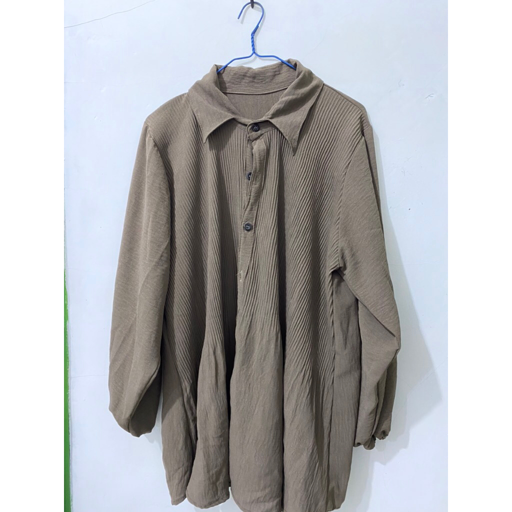 Preloved Blouse Kancing Wanita