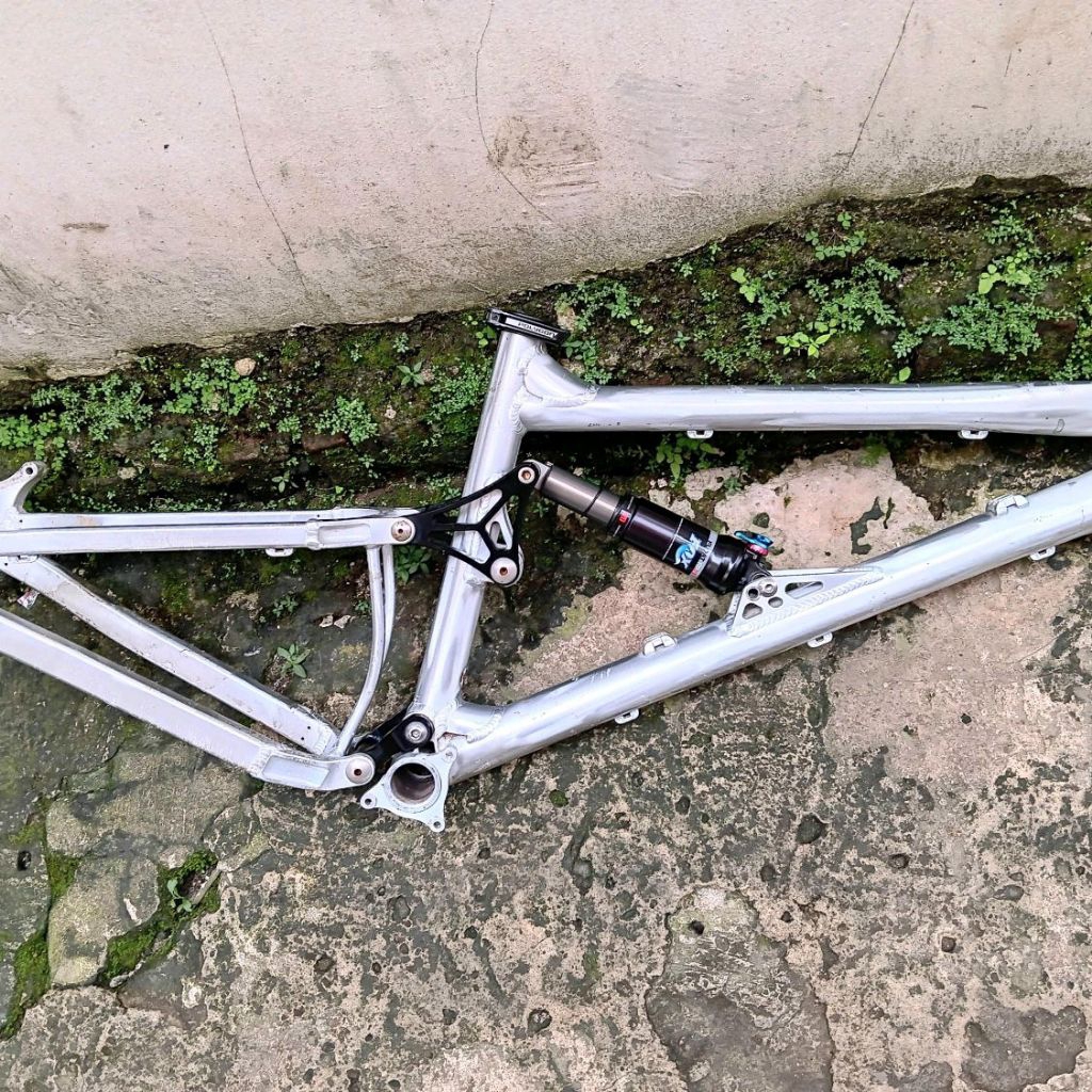 Frame Sepeda Banshee Spitfire BISA TT
