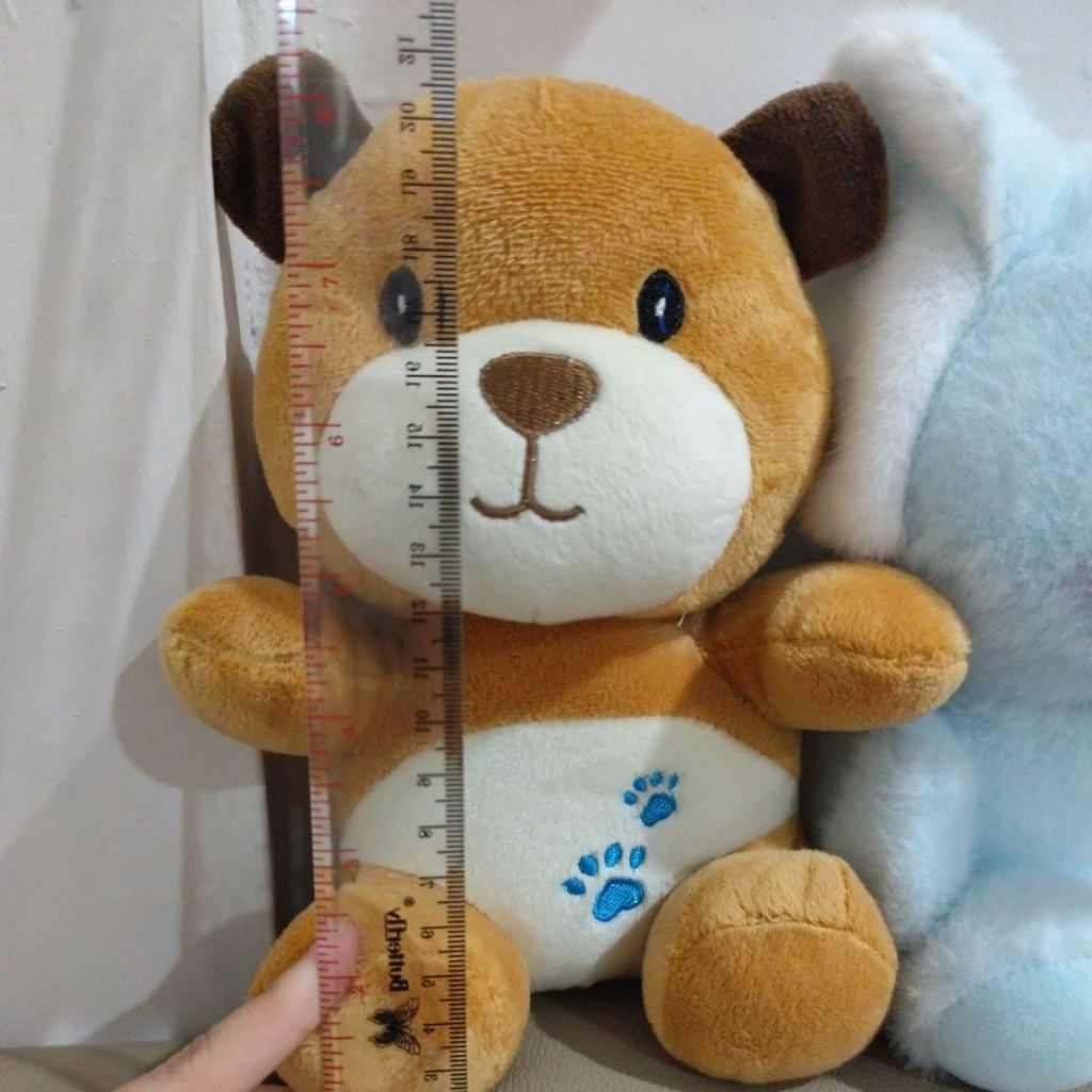 boneka anjing kecil