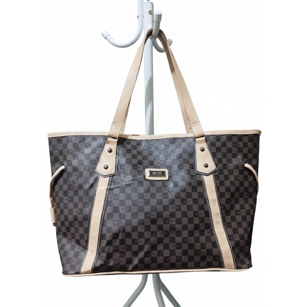 Tote bag AXR