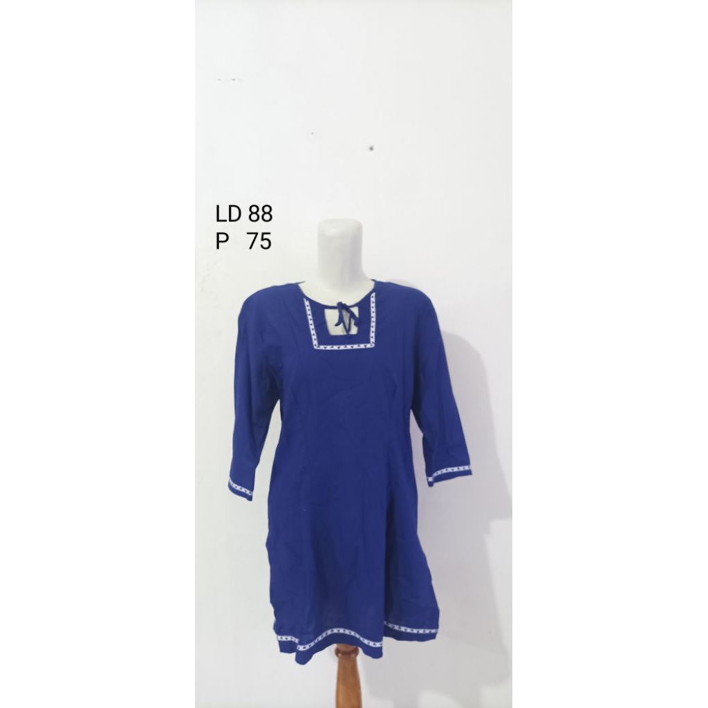 BLOUSE NAVY MANIS