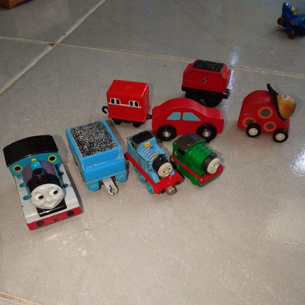 mainan kereta api anak karakter PL 55