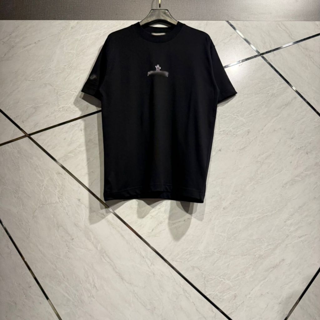 M0NCL3R NEW TEE
