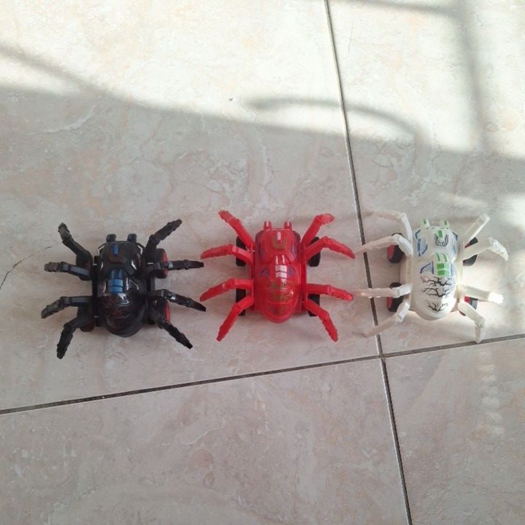 mainan spider. mobil2an