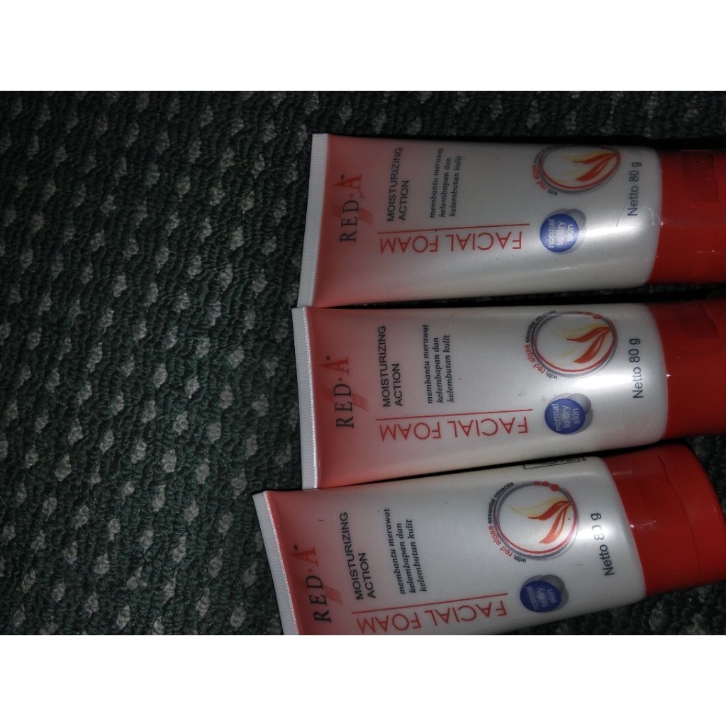 Red a facial foam