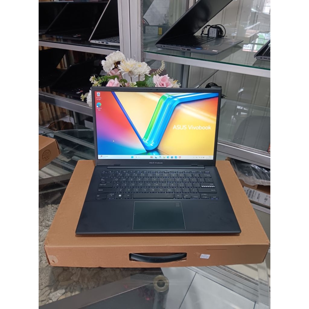 Laptop Asus Vivobook Go E1404FA