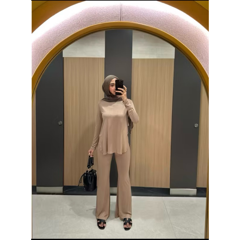 Obelia Set Latte