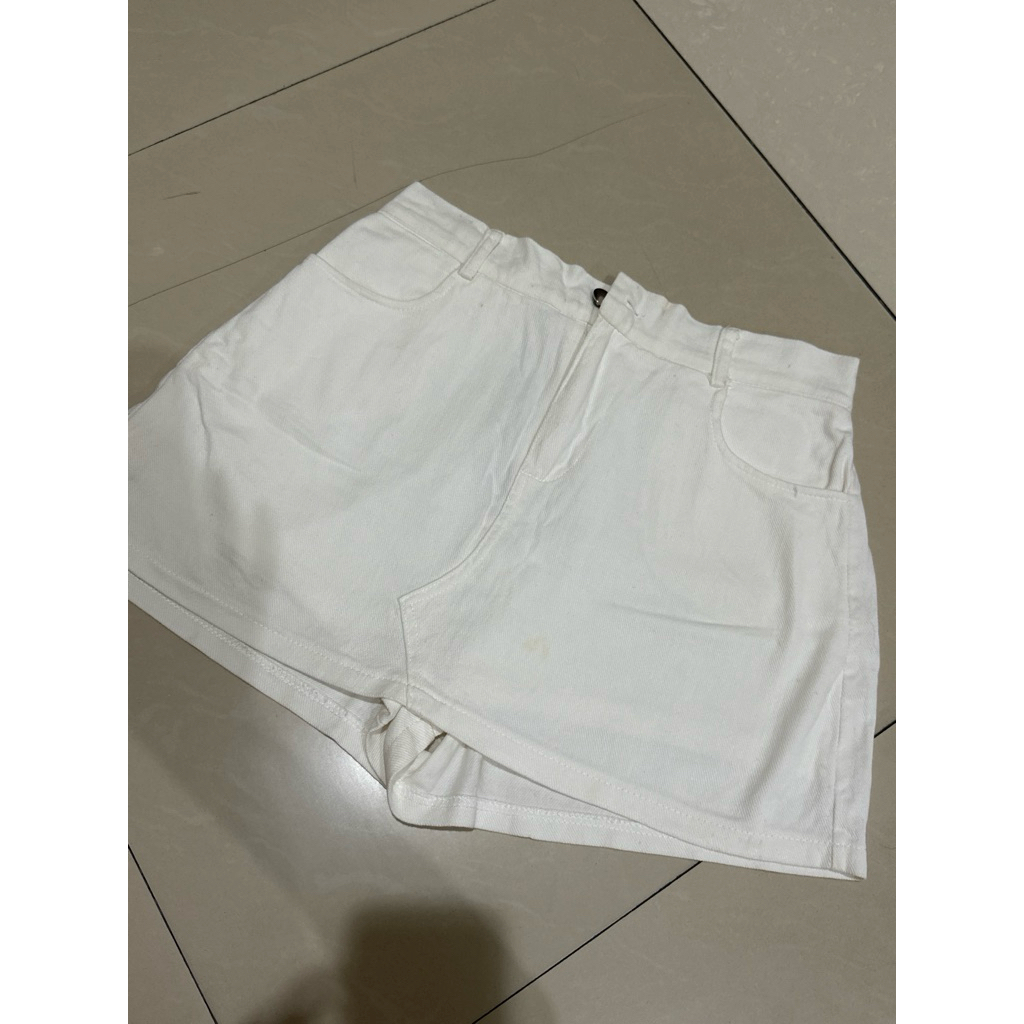 rok wanita