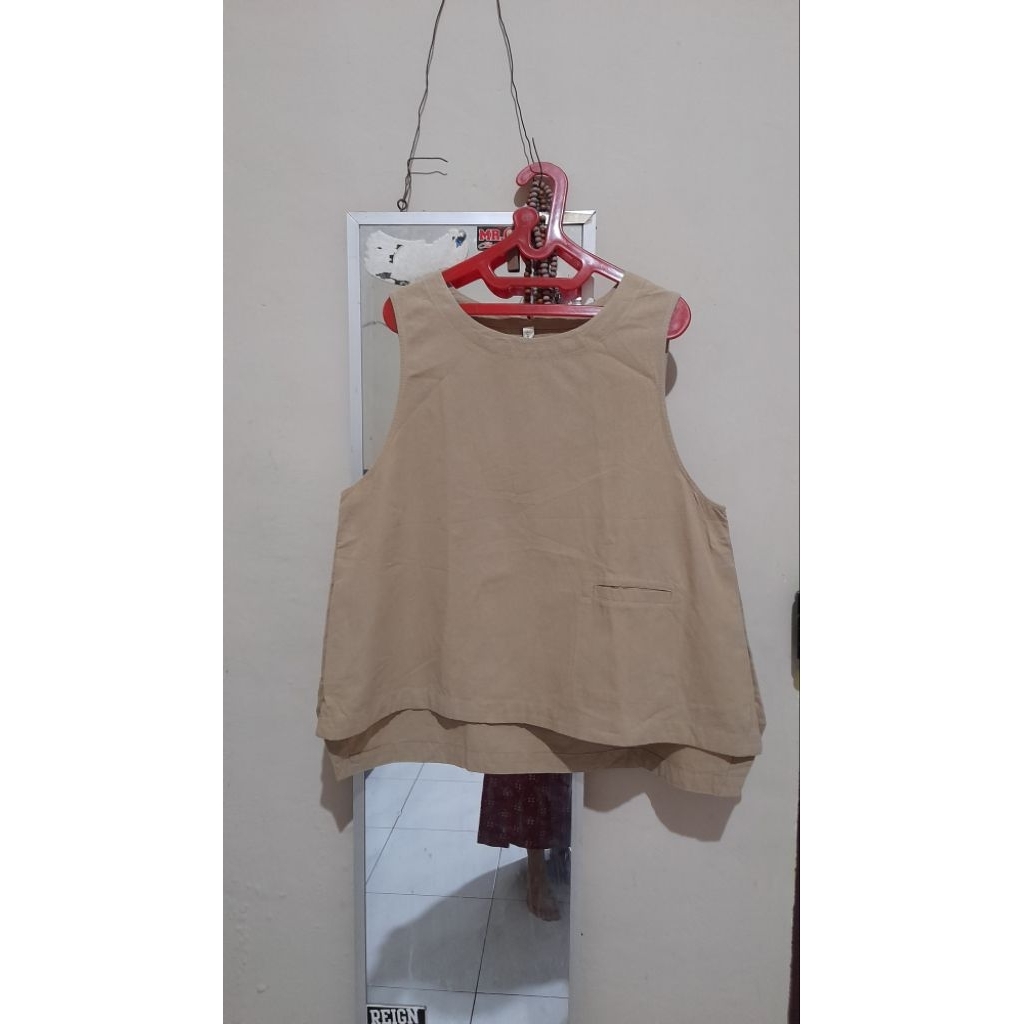 vest coklat