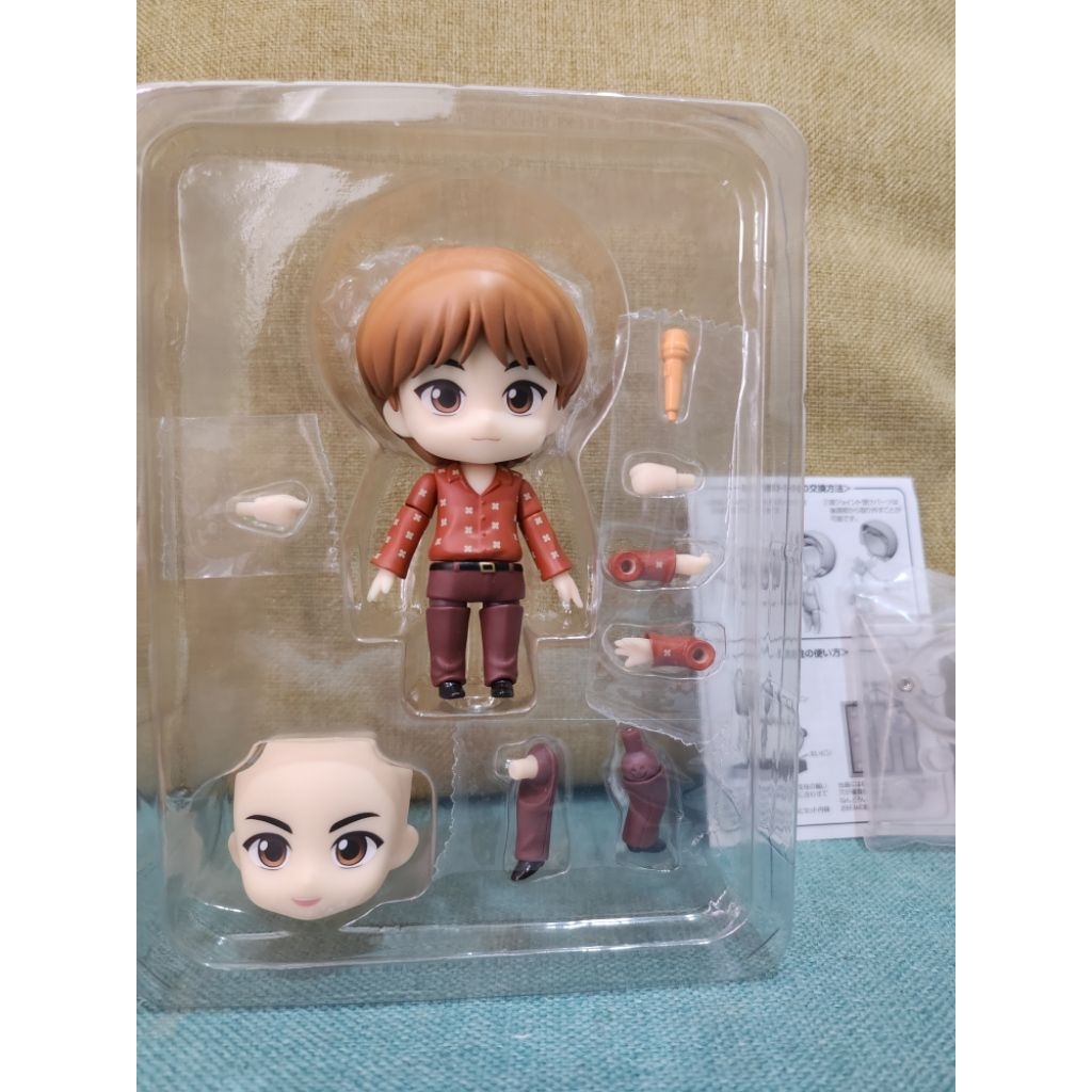 nendoroid 1802 tinytan BTS JIN - Dynamite series