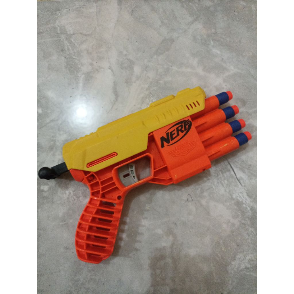 NERF ALPHA STRIKE EDITION + 4 PELURU BUSA