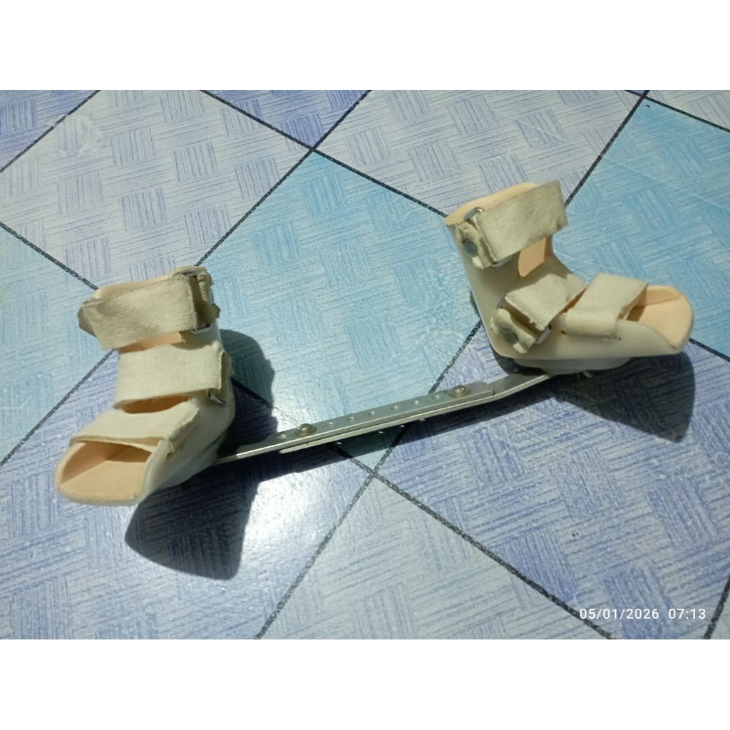Sepatu Ortopedi