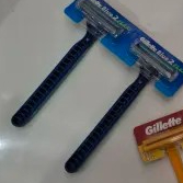gillette biru x2