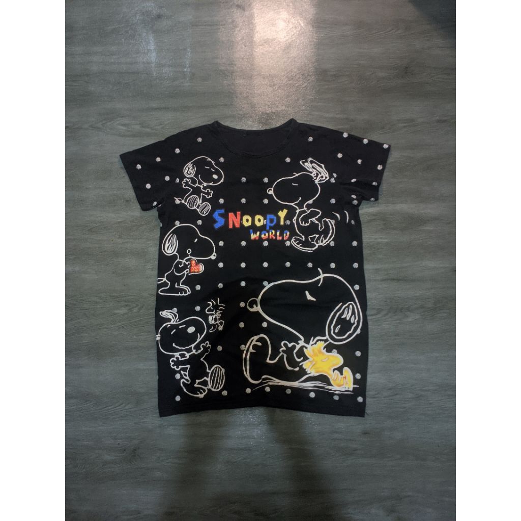 Snoopy world t-shirt