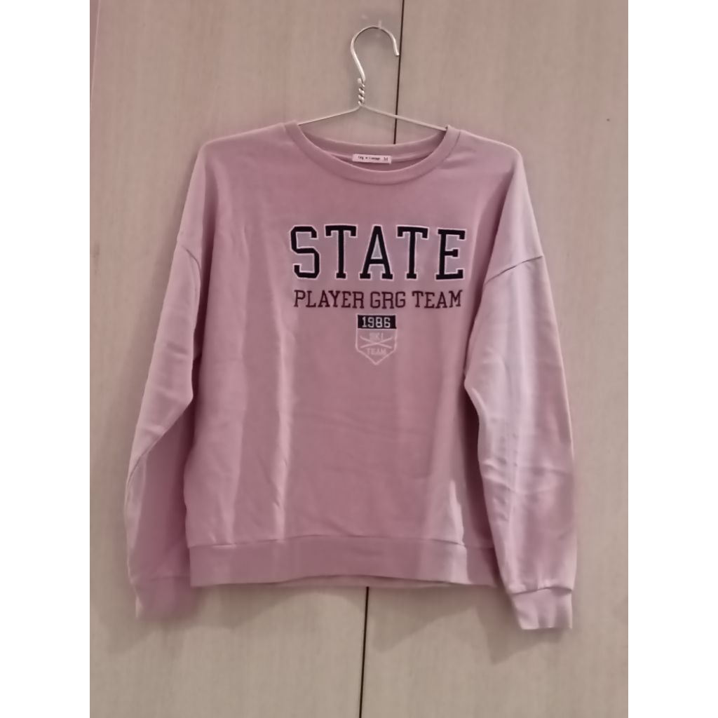 Sweatshirt Wanita Preloved