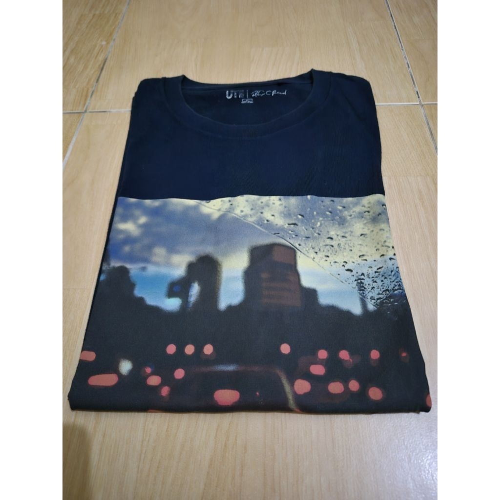 KAOS UNIQLO PRIA