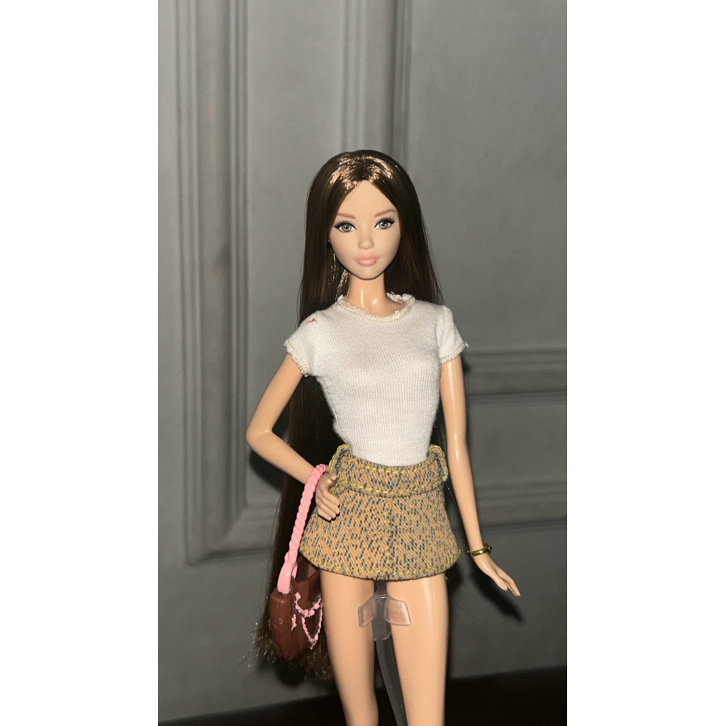 Barbie collector preloved